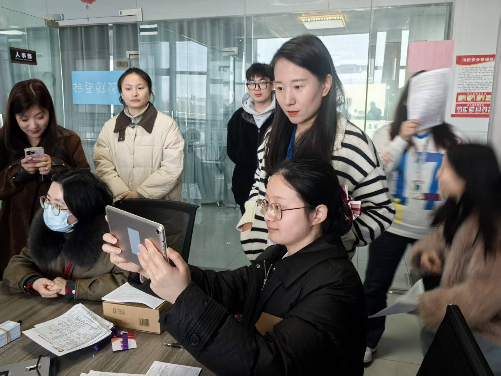 一站式服务进企业——宣城皖南农商银行把“柜面”搬到办公室